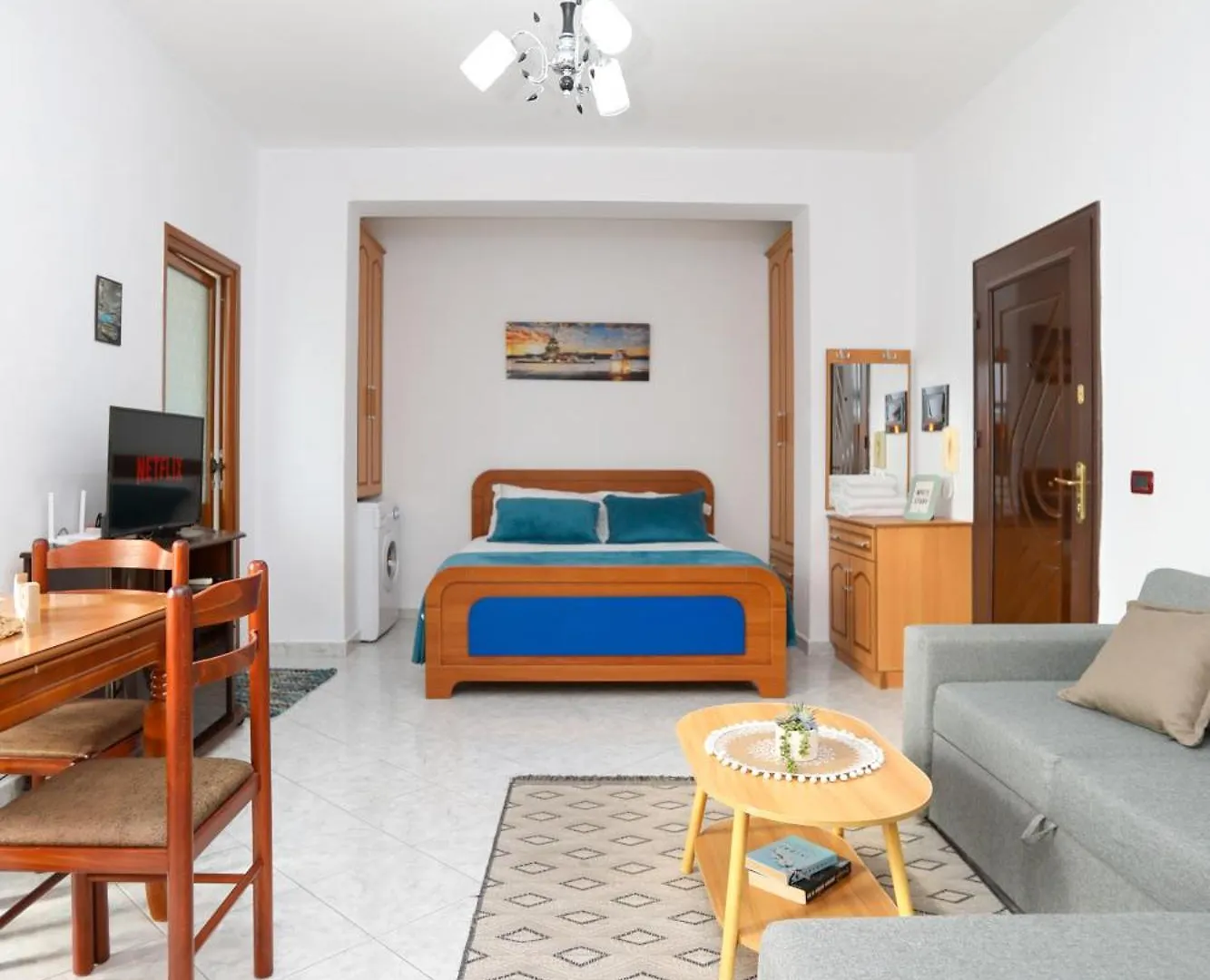 Lungomare Beach Apartment - By Eka Luxury Apartments Vlorë 0*,  Albania