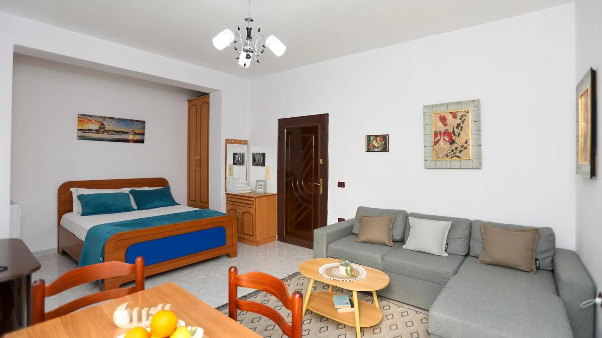 Lungomare Beach Apartment - By Eka Luxury Apartments Vlorë