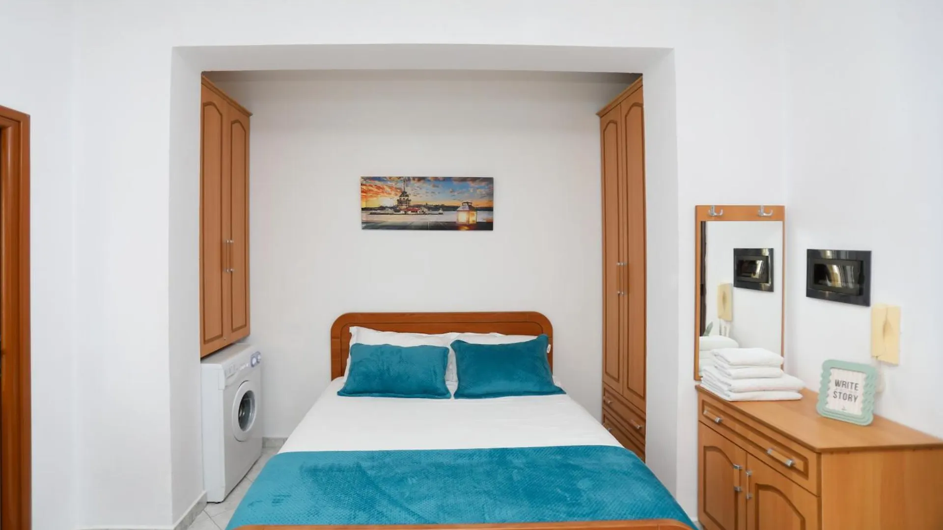 Lungomare Beach Apartment - By Eka Luxury Apartments Vlorë